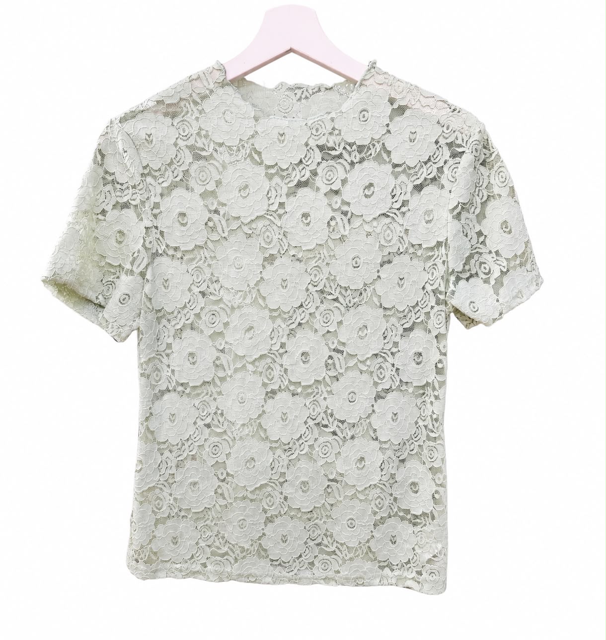 Camiseta encaje floral